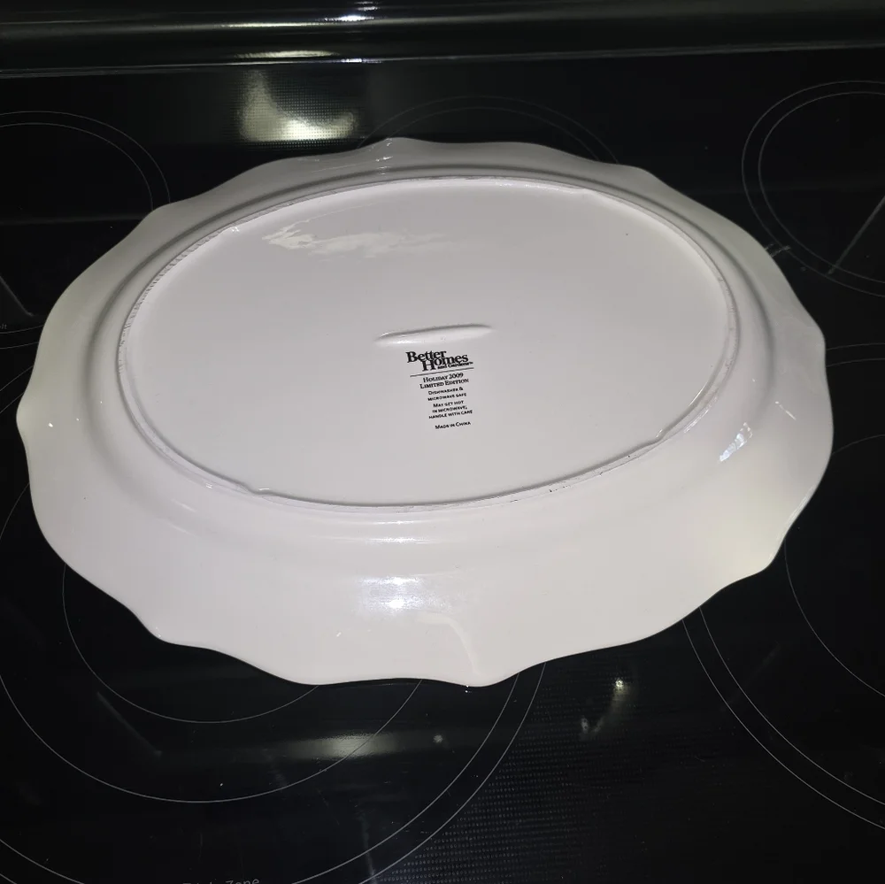 Better Homes and Gardens Creamware 15" Oval Serving Platter Poinsettia - Picture 13 of 13